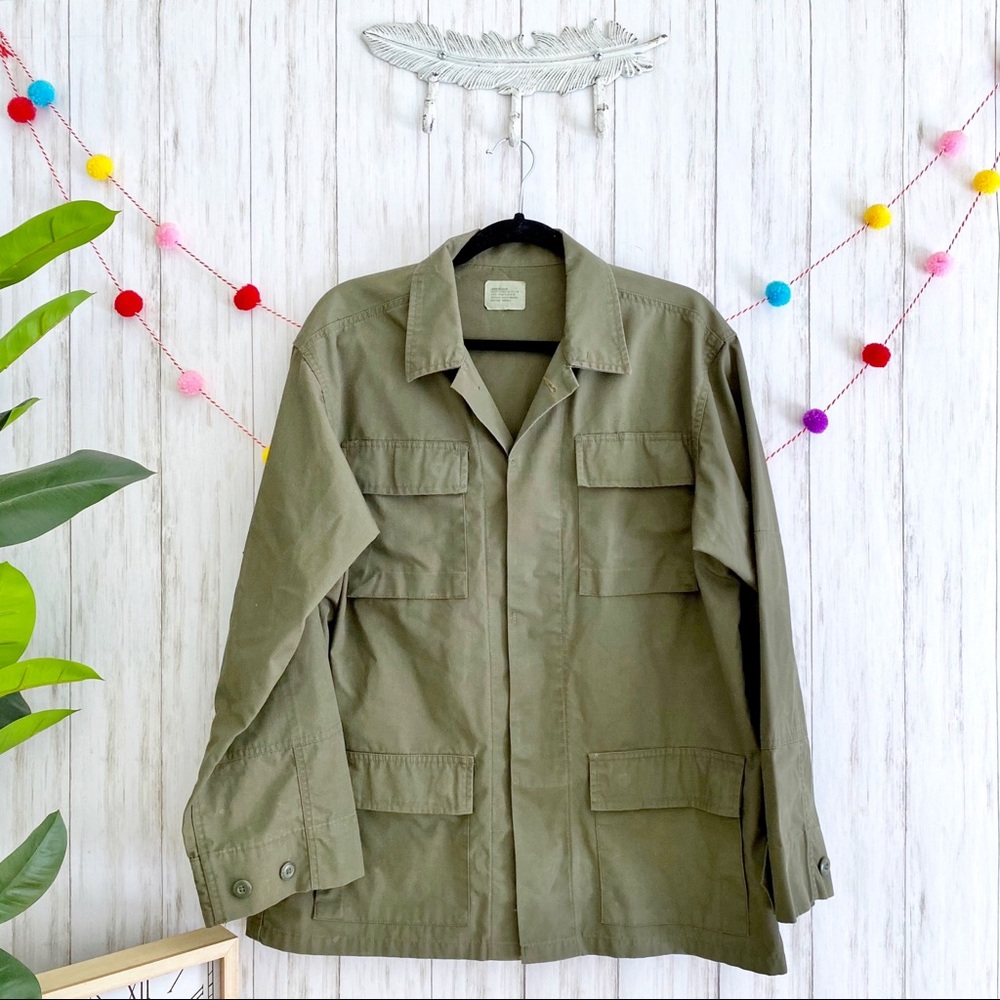 Military olive green field shirt jacket LARGE